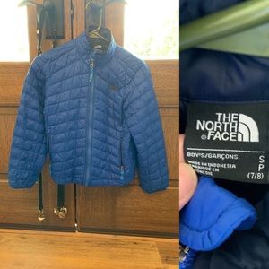 North Face boys jacket Small 7/8